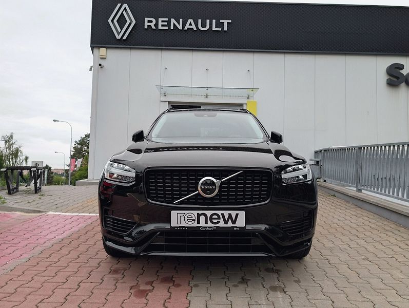 Volvo XC90 (2020) T8 Recharge 7 míst DPH - fotka 10 z 16
