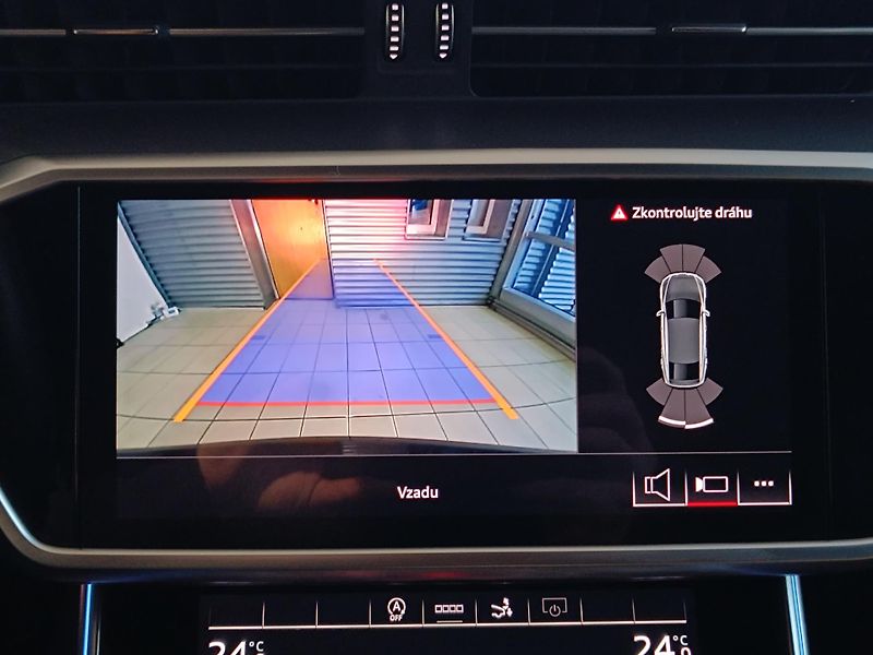 Audi A7 (2023) 3.0TDi 210kW S-line AT - fotka 17 z 27