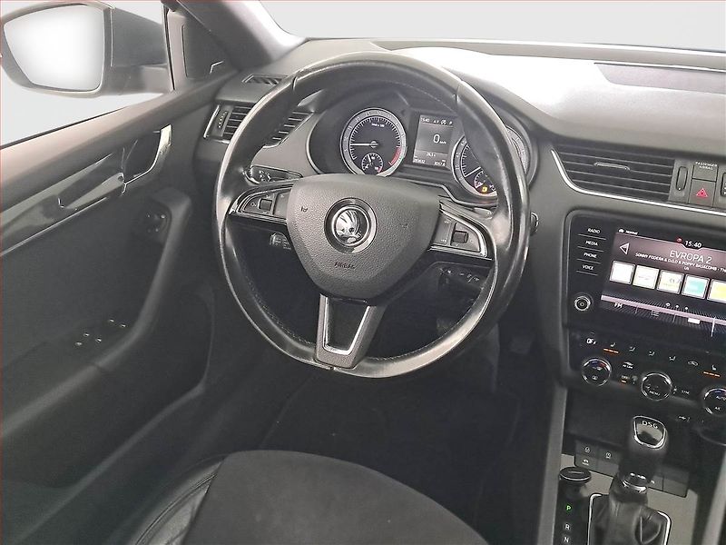 Škoda Octavia (2019) Laurin&Klement 2.0 TDI - fotka 7 z 17