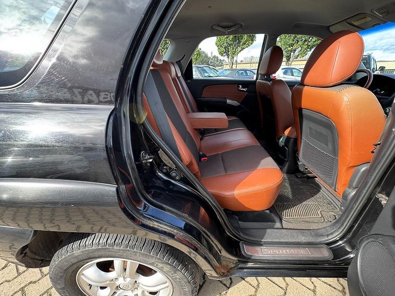 Kia Sportage (2004) 2,7i V6 129 KW AUTOMAT 4X4 - fotka 35 z 45