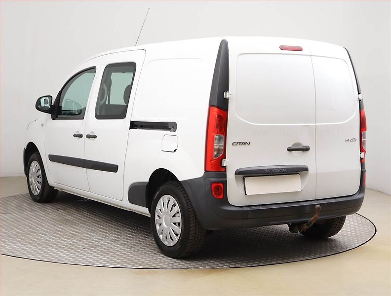 Mercedes-Benz Citan (2018) 111 CDI, 5Míst, 634kg, ČR - fotka 4 z 14