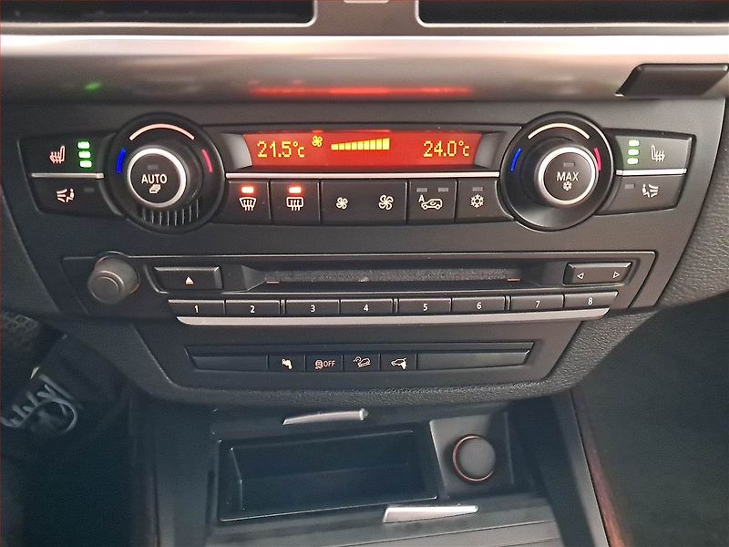 BMW X5 (2012) xDrive40d, 4X4, Automat, Kůže - fotka 18 z 22