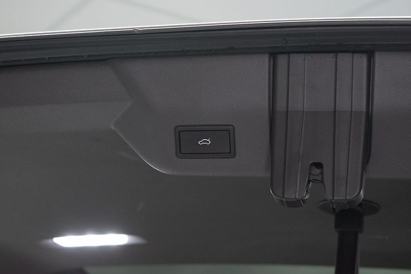 Volkswagen Multivan 2.0 TDI STYLE*LONG*TAŽNÉ*ČR 1M - fotka 47 z 49