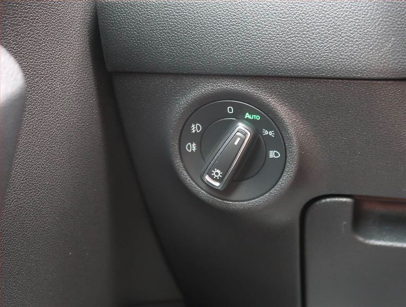 Škoda Karoq (2021) Style 1.5 TSI - fotka 22 z 29