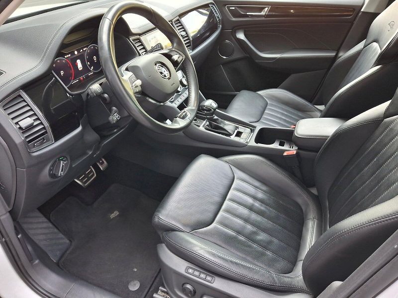 Škoda Kodiaq (2023) L&K DSG 4x4 2,0TDi 147kW - fotka 6 z 35