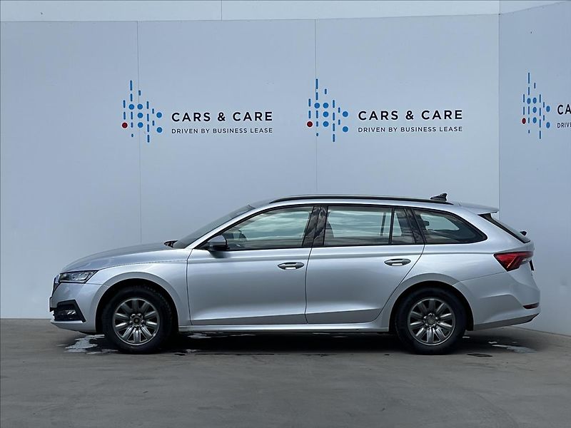 Škoda Octavia 2,0 TDI Combi Ambition Plus - fotka 2 z 21