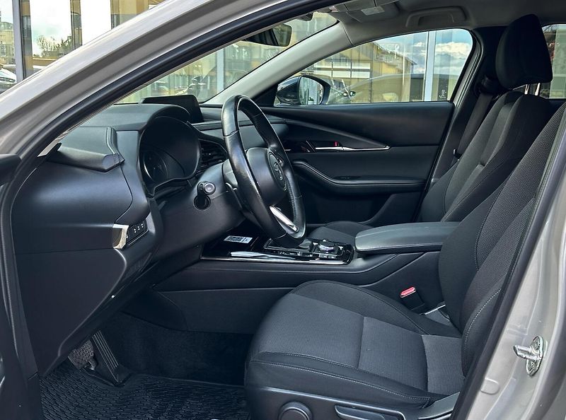 Mazda CX-30 (2023) 2.0 X186 GT AUT + Paket - fotka 6 z 21