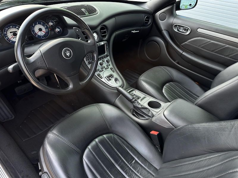 Maserati Coupe 4200 GT 287kW V8 Cambiocorsa N - fotka 10 z 31