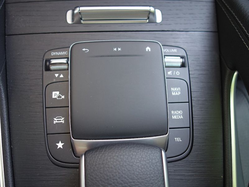 Mercedes-Benz GLS (2023) 400D*PRÉM-PLUS*AMG*PAN*HEAD*CZ - fotka 22 z 50