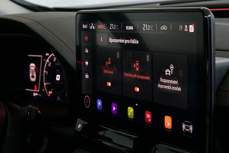 Cupra Formentor 1.5TSI 110kW LED Kamera ZÁRUKA - fotka 32 z 41