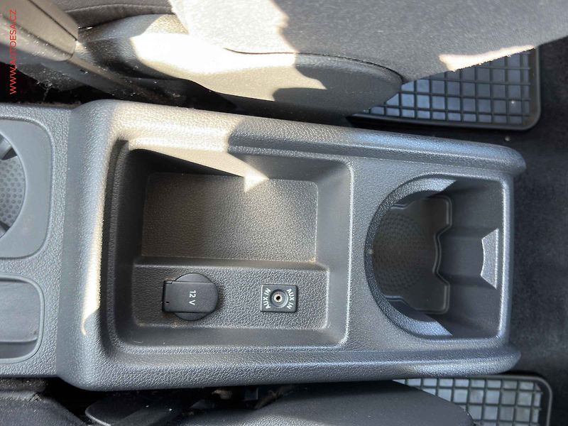 Volkswagen Tiguan (2010) 2.0TDi 4x4, Trend, TZ - fotka 15 z 16