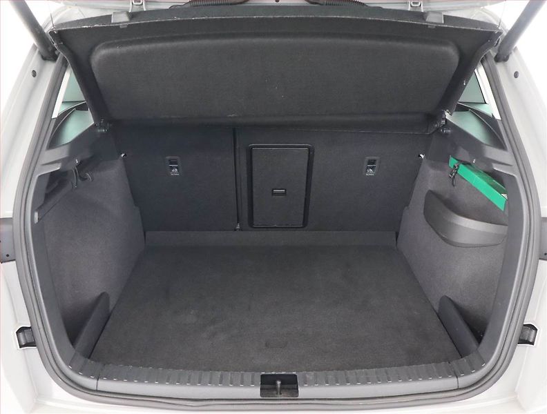 Škoda Karoq (2024) Fresh 1.5 TSI - fotka 14 z 24