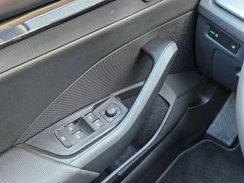 Škoda Octavia (2025) SELECTION TSI 85/1.5 M6F - fotka 19 z 30