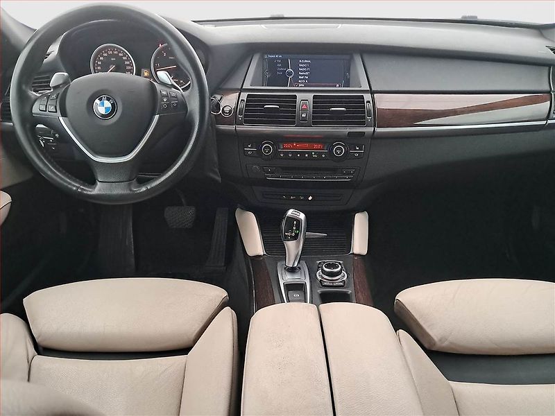 BMW X6 (2011) xDrive40d, 4X4, Automat, Kůže - fotka 8 z 17