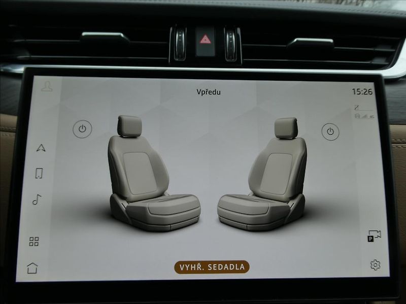 Jaguar F-Pace 2,0 P250 SE 1Maj, ČR DPH - fotka 30 z 38