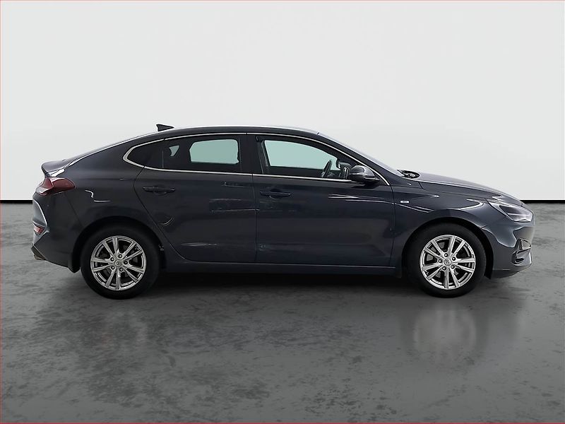 Hyundai i30 (2022) 1.5 T-GDI MHEV, Serv.kniha - fotka 6 z 17