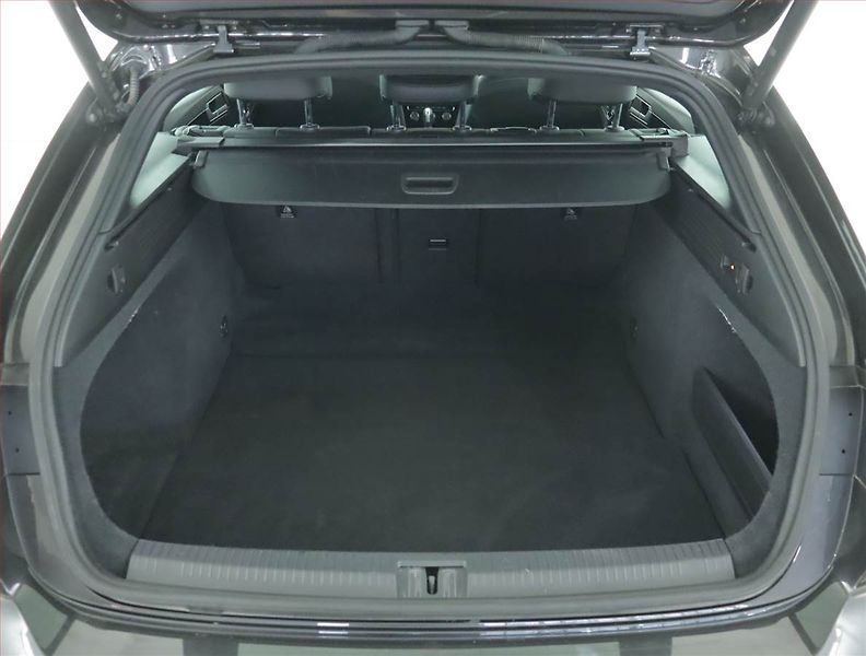 Volkswagen Arteon (2023) R-line 2.0 TDI 4Motion - fotka 14 z 16
