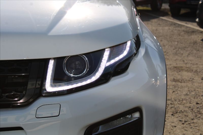 Land Rover Range Rover Evoque 2,0 SD4  ČR,1.MAJ,4x4,AUTOMAT - fotka 31 z 40