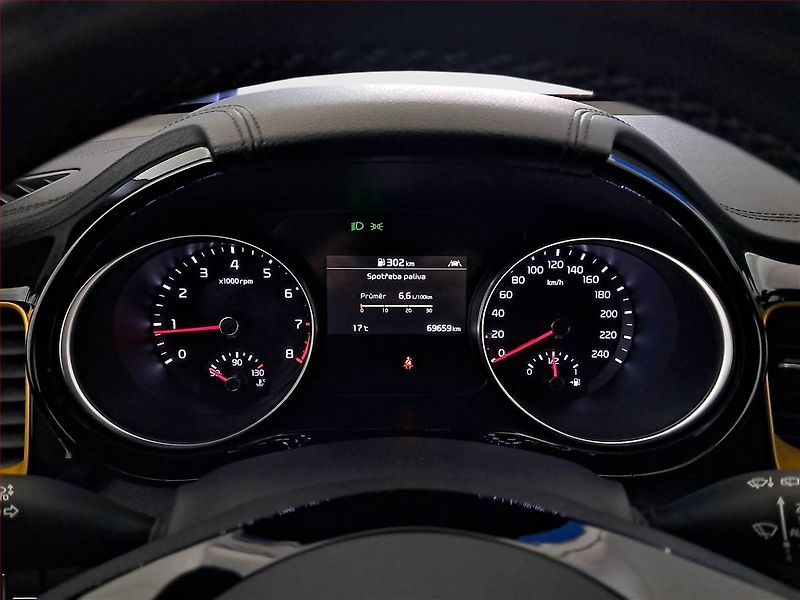 Kia XCeed (2019) 1.4 T-GDI, ČR,1.maj - fotka 11 z 19