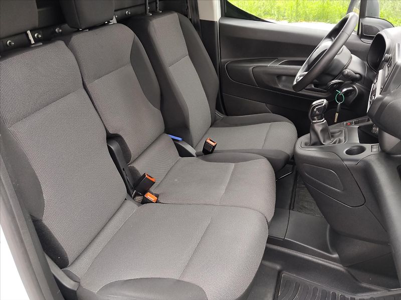 Citroën Berlingo 1,5   1.5HDI 75Kw KLIMA, 3 MÍS - fotka 12 z 21