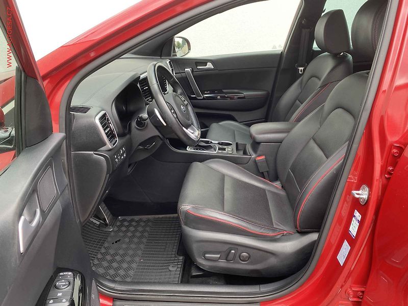 Kia Sportage (2021) 1.6CRDi 4x4, 2.maj,ČR, GT - fotka 9 z 20