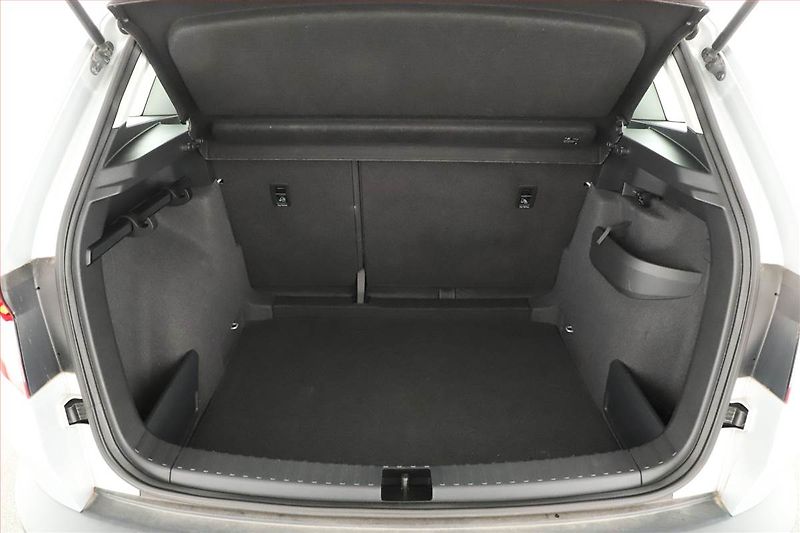 Škoda Karoq (2017) 1.6 TDI, Tempomat - fotka 23 z 24
