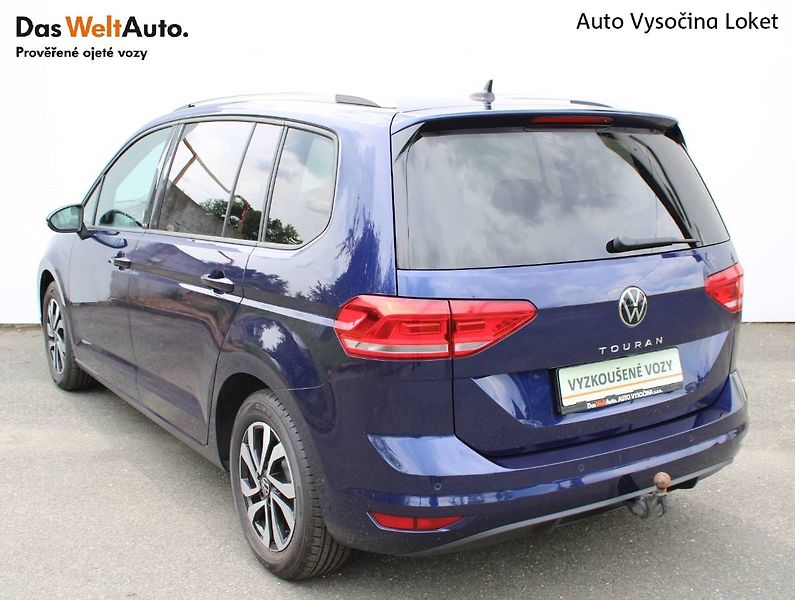 Volkswagen Touran (2023) 1.5 TSI DSG 7 míst Tažné LED - fotka 15 z 35