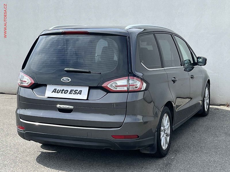 Ford Galaxy (2016) 2.0 TDCi 7míst, Titanium, AT - fotka 4 z 13