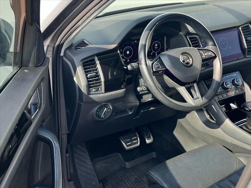 Škoda Kodiaq 2,0 TDi 140kW 7DSG 4x4 L&K - fotka 5 z 35
