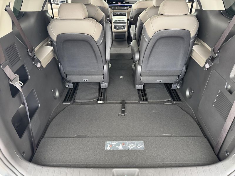 Kia Carnival 2.2d*AT*145kw*9-mist*DPH* - fotka 16 z 50