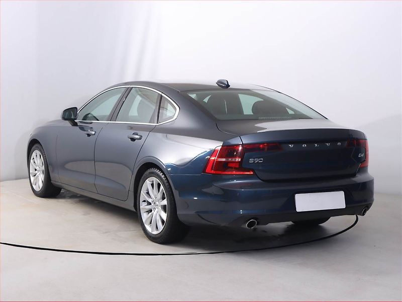 Volvo S90 (2018) D4, Automat, Serv.kniha, Kůže - fotka 4 z 23