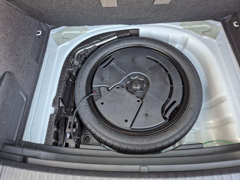 Škoda Karoq (2025) Sportline 1.5TSi 110kW 6°manuá - fotka 15 z 30