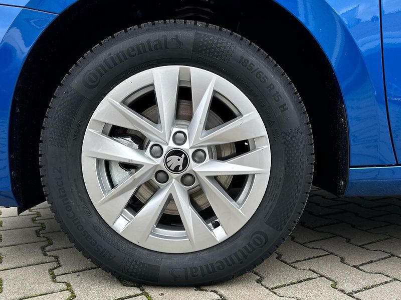 Škoda Fabia selection 1,0 TSI DSG - fotka 10 z 25