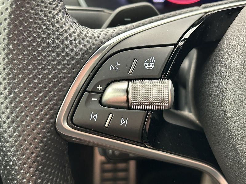 Škoda Octavia 2.0 TDI SportLine - fotka 21 z 29