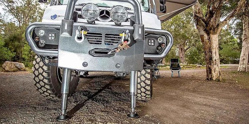 Mercedes Unimog EarthCruiser