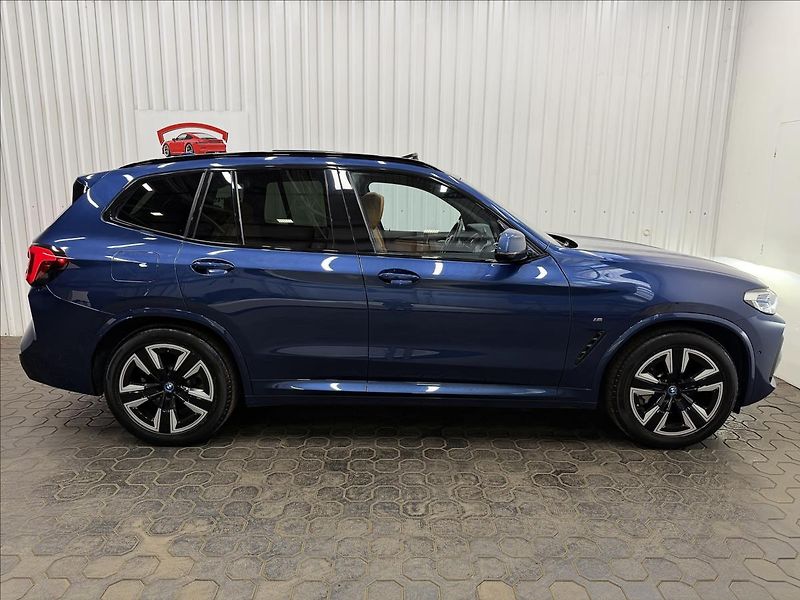 BMW iX3 M SPORT PANO LASER 2XALU 1MAJ. - fotka 10 z 49