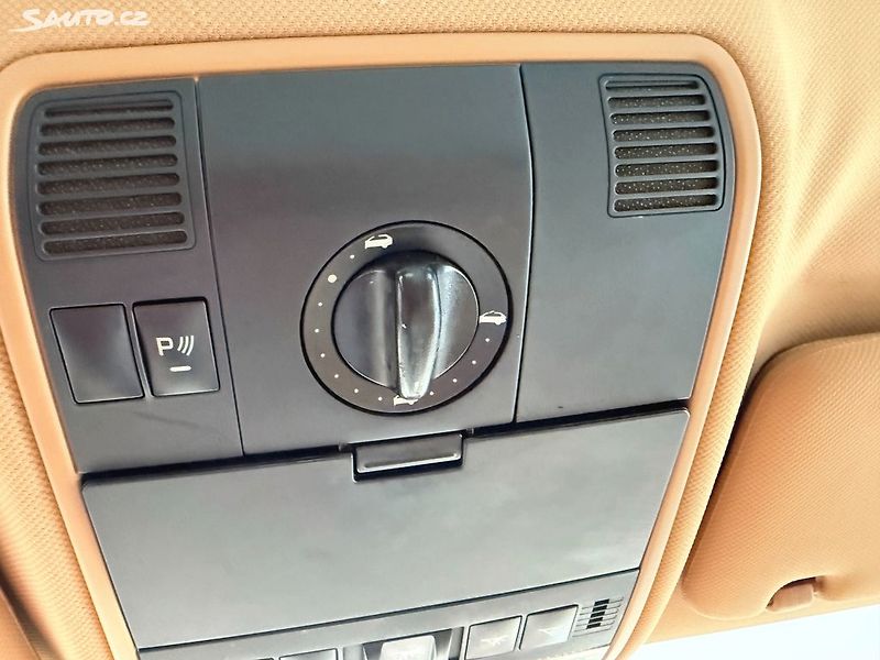 Porsche Cayenne 3.2 V6, 4X4, Automat - fotka 24 z 37