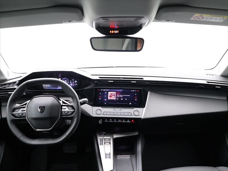 Peugeot 308 1,2 HYBRID ALLURE CZ Aut.klima - fotka 25 z 32