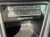 Seat Alhambra (2013) 2.0 TDi, Style, panor - náhled 16