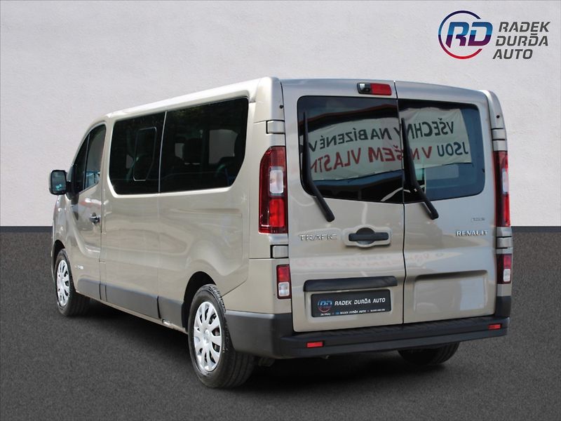 Renault Trafic 1,6 dCi  NOVÉ V ČR, 8 MÍST - fotka 7 z 24