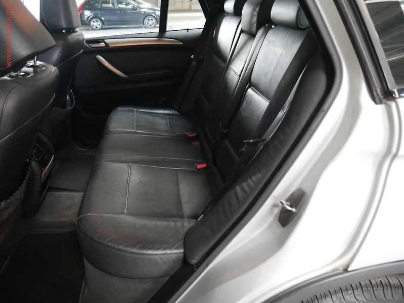 BMW X5 (2003) 3.0 xd xD, AT, xenon, kůže - fotka 10 z 21