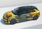 Kromě klasických pohonných jednotek je v nabídce také plug-in hybrid