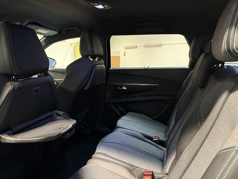 Peugeot 5008 ALLURE PACK 1.5 BlueHDi 130 S& - fotka 11 z 15