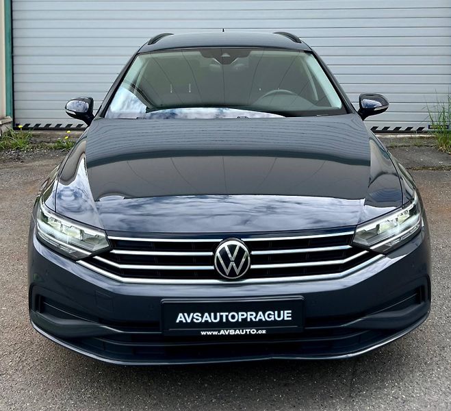 Volkswagen Passat (2021) B8 VARIANT 2.0 TDI DSG 2021 - fotka 2 z 37