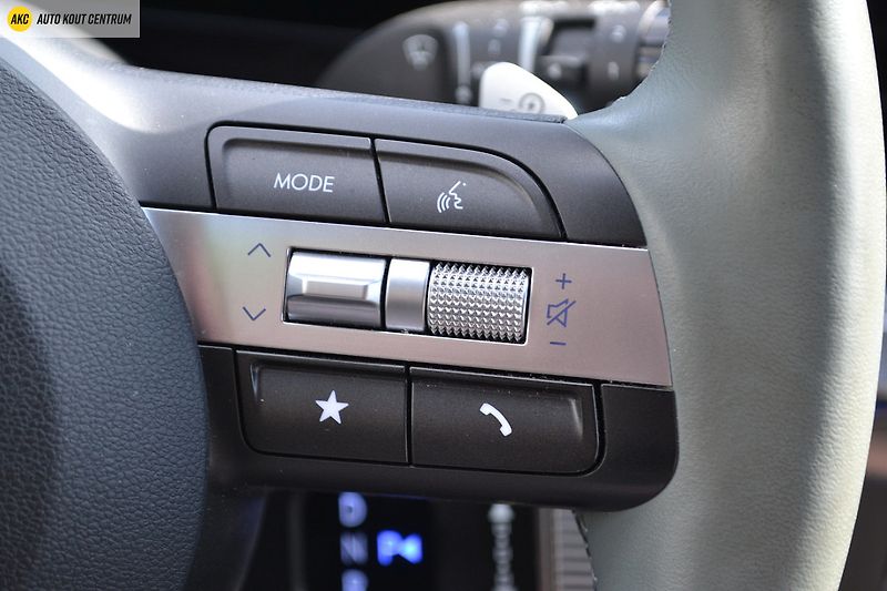 Hyundai Kona ELECTRIC EV 150KW  PREMIUM PAN - fotka 54 z 75