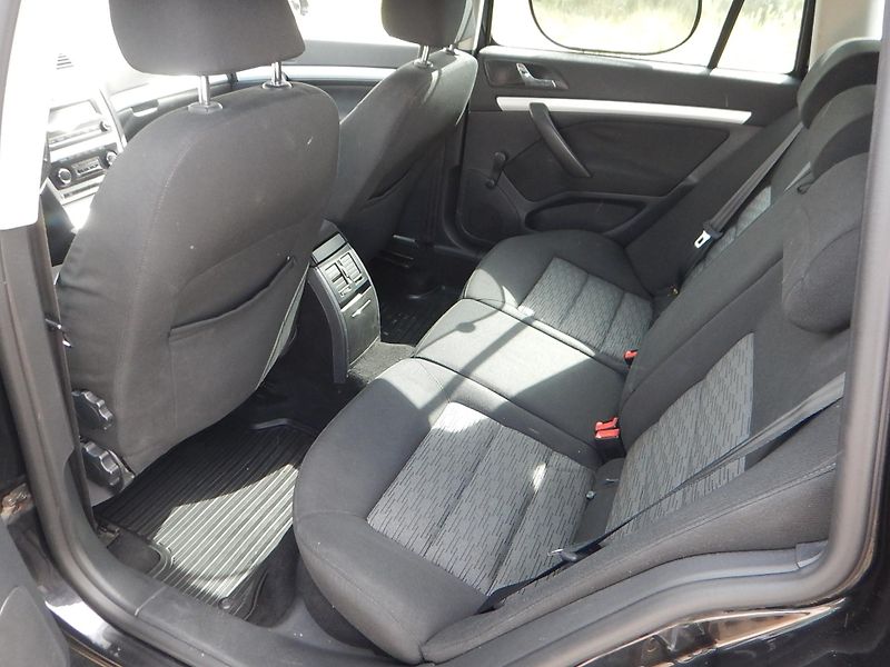 Škoda Octavia 1.9 TDi 77 kw ,motor- 60000 KM - fotka 13 z 16