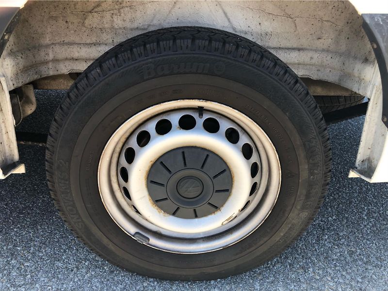 Volkswagen Crafter 2.0 TDI - fotka 15 z 28
