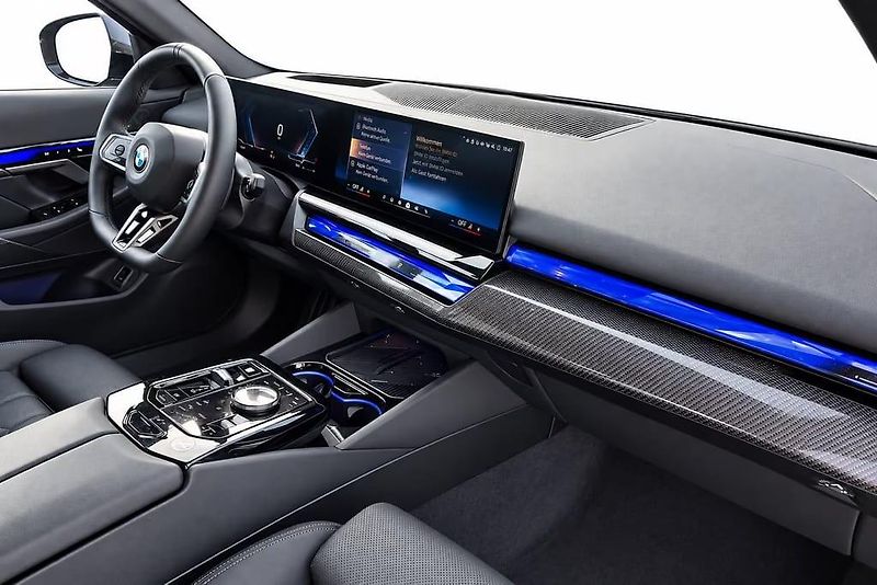 BMW Řada 5 520dxDrive | NezTop HUD ACC TZ - fotka 10 z 10