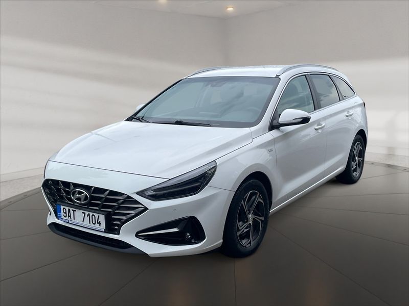 Hyundai i30 1,5 T-GDI Smart - fotka 3 z 11