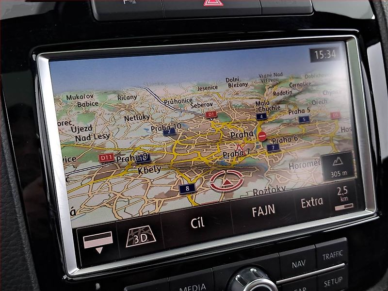 Volkswagen Touareg (2013) 4.2 V8 TDi, 4X4, Automat - fotka 15 z 23